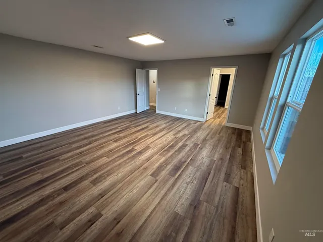 $3,500 | 2023 West Michelle Drive, Nampa, ID 83651