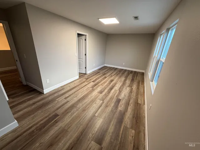 $3,500 | 2023 West Michelle Drive, Nampa, ID 83651