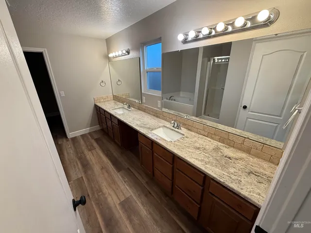 $3,500 | 2023 West Michelle Drive, Nampa, ID 83651