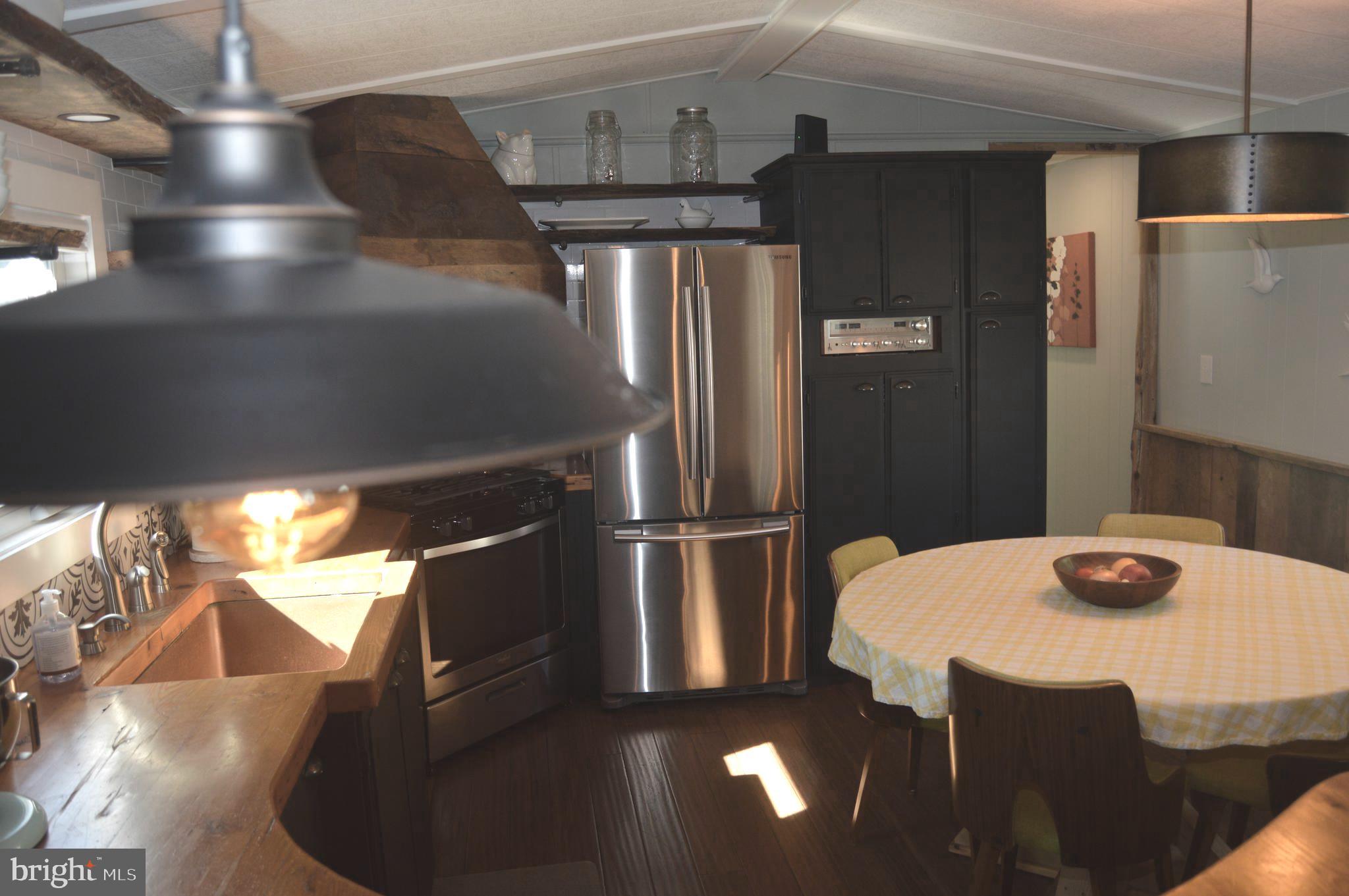 25 Bordic Road Reading, PA 19606 - Photo 13 of 40 Kitchen