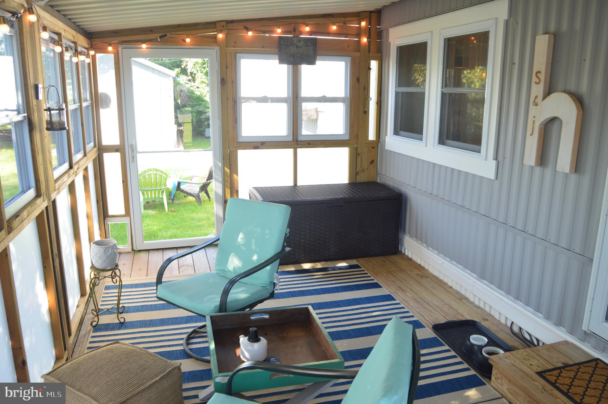 25 Bordic Road Reading, PA 19606 - Photo 33 of 40 Enclosed porch