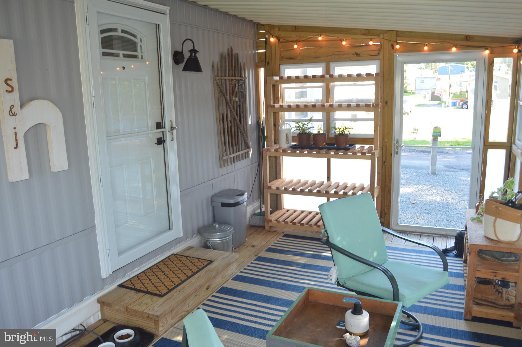 25 Bordic Road Reading, PA 19606 - Photo 34 of 40 Enclosed porch