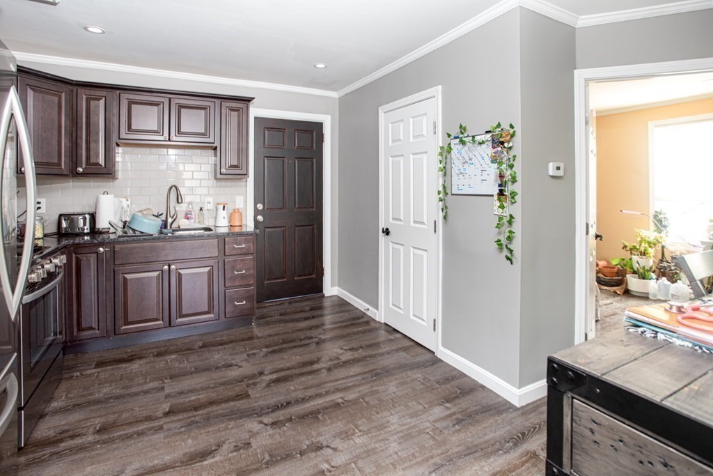 170 Foster Street Fall River, MA 02721 - Photo 21 of 34 Gallery Image 21