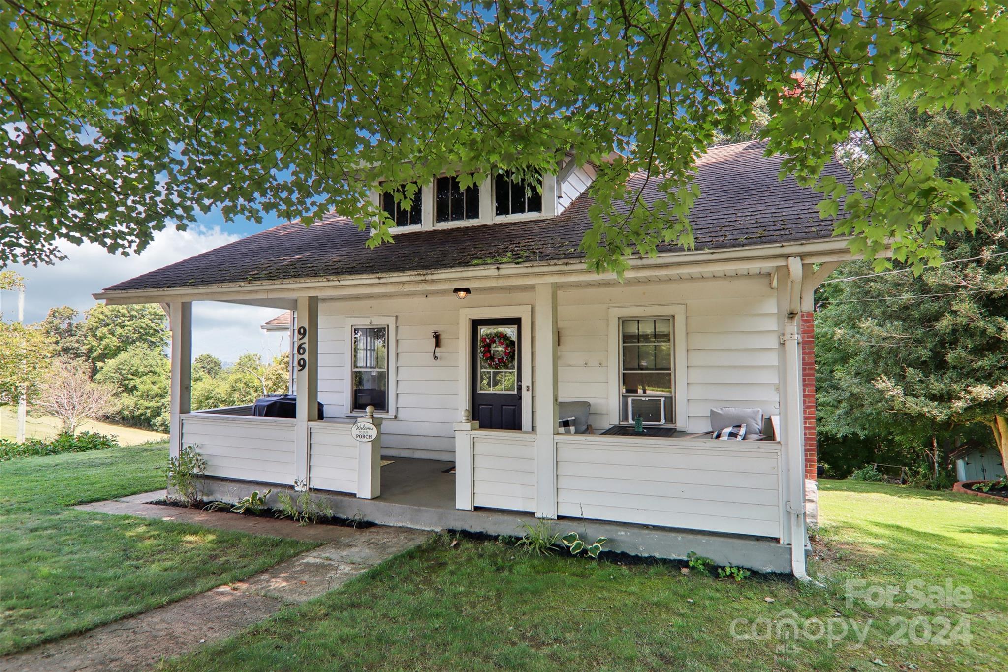 969 Allen Farm Road Canton, NC 28716 - Photo 5 of 48