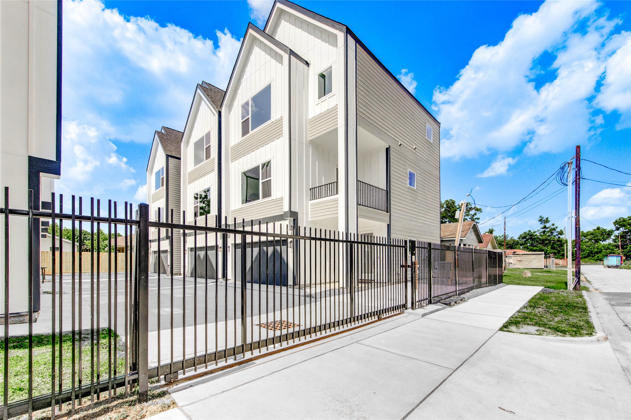 4035 Buck Street Houston, TX 77020 - Photo 2 of 45