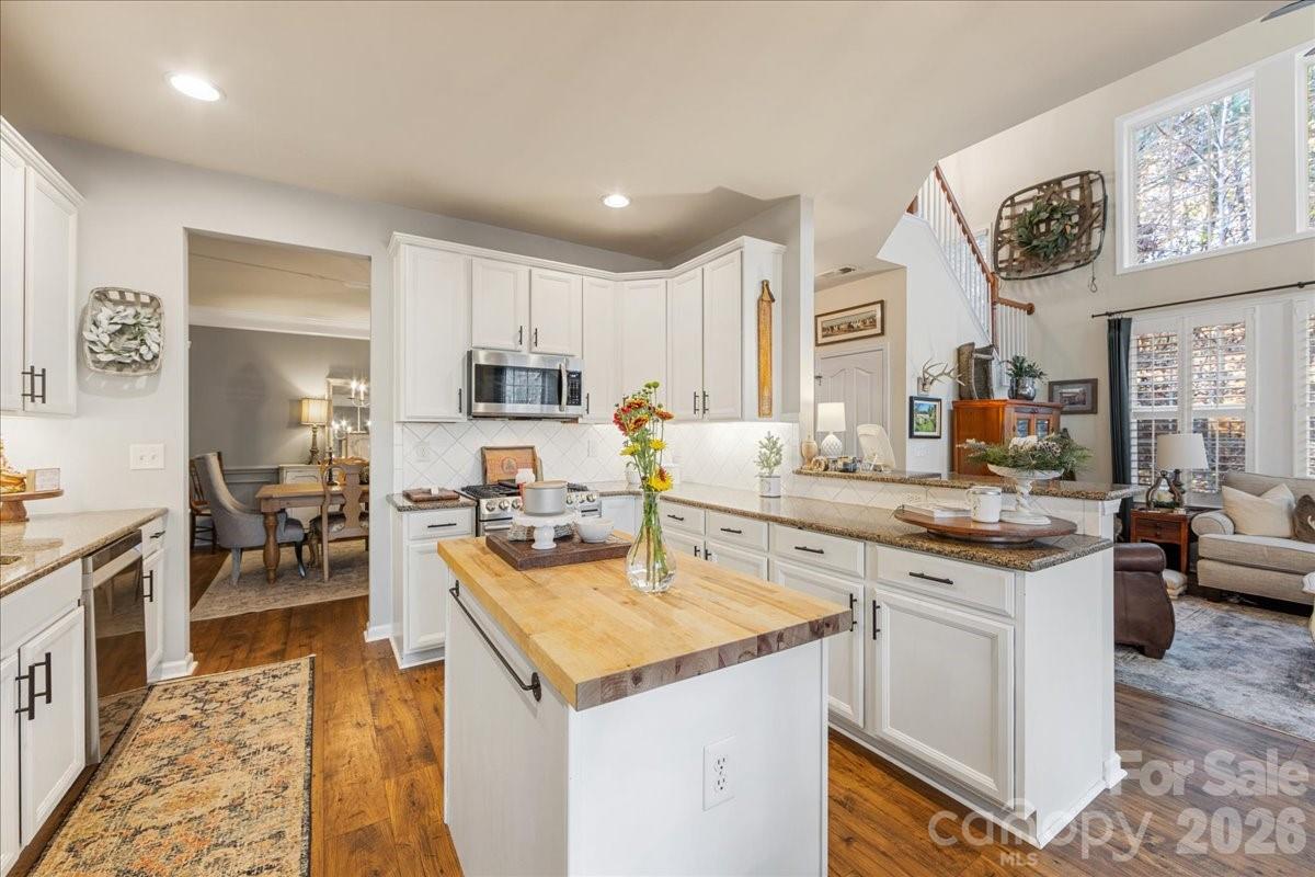 718 Deerbrook Lane Tega Cay, SC 29708 - Photo 15 of 45