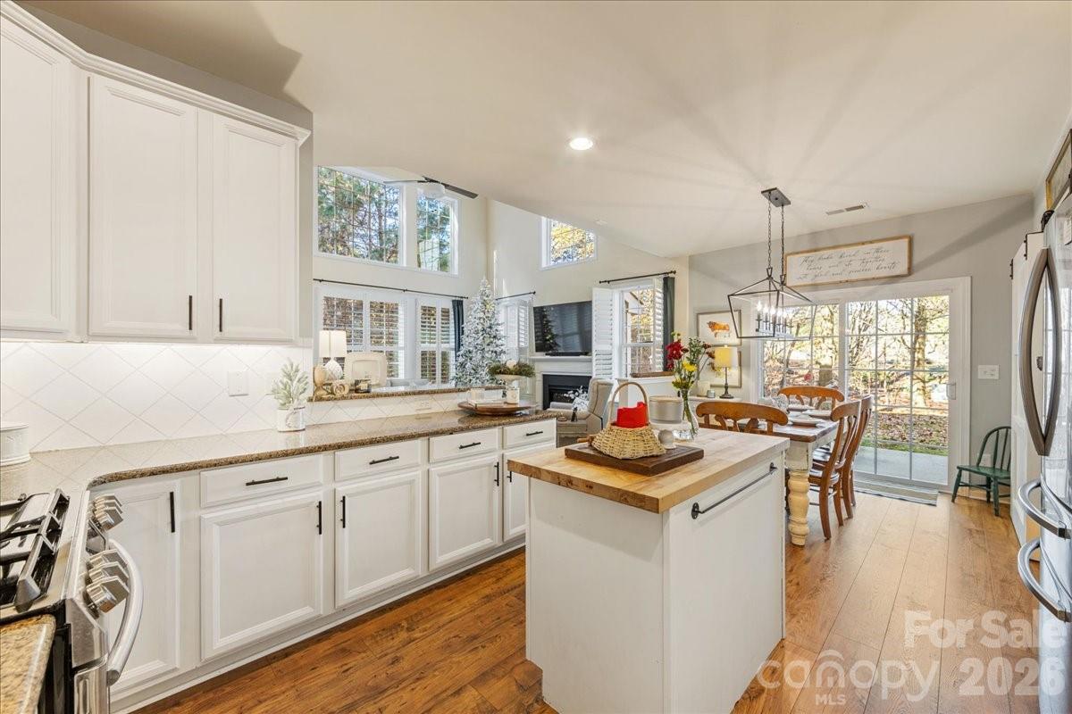 718 Deerbrook Lane Tega Cay, SC 29708 - Photo 17 of 45