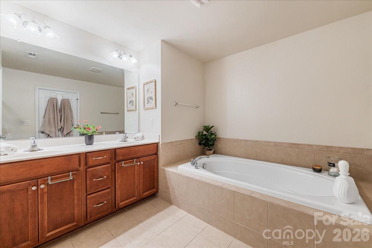 718 Deerbrook Lane Tega Cay, SC 29708 - Photo 26 of 45