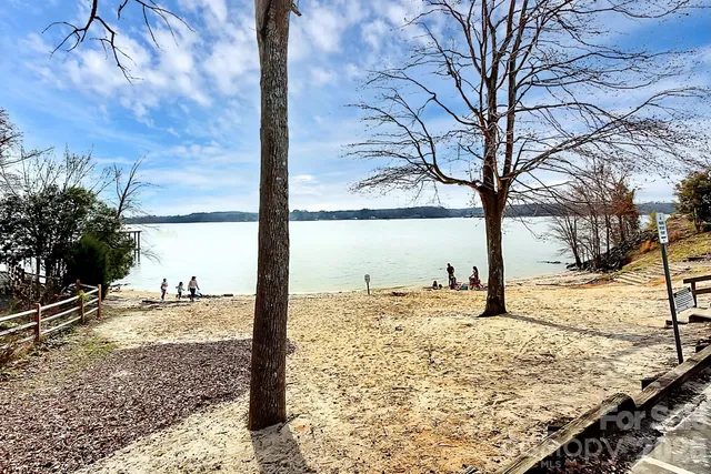 $475,000 | 718 Deerbrook Lane, Tega Cay, SC 29708