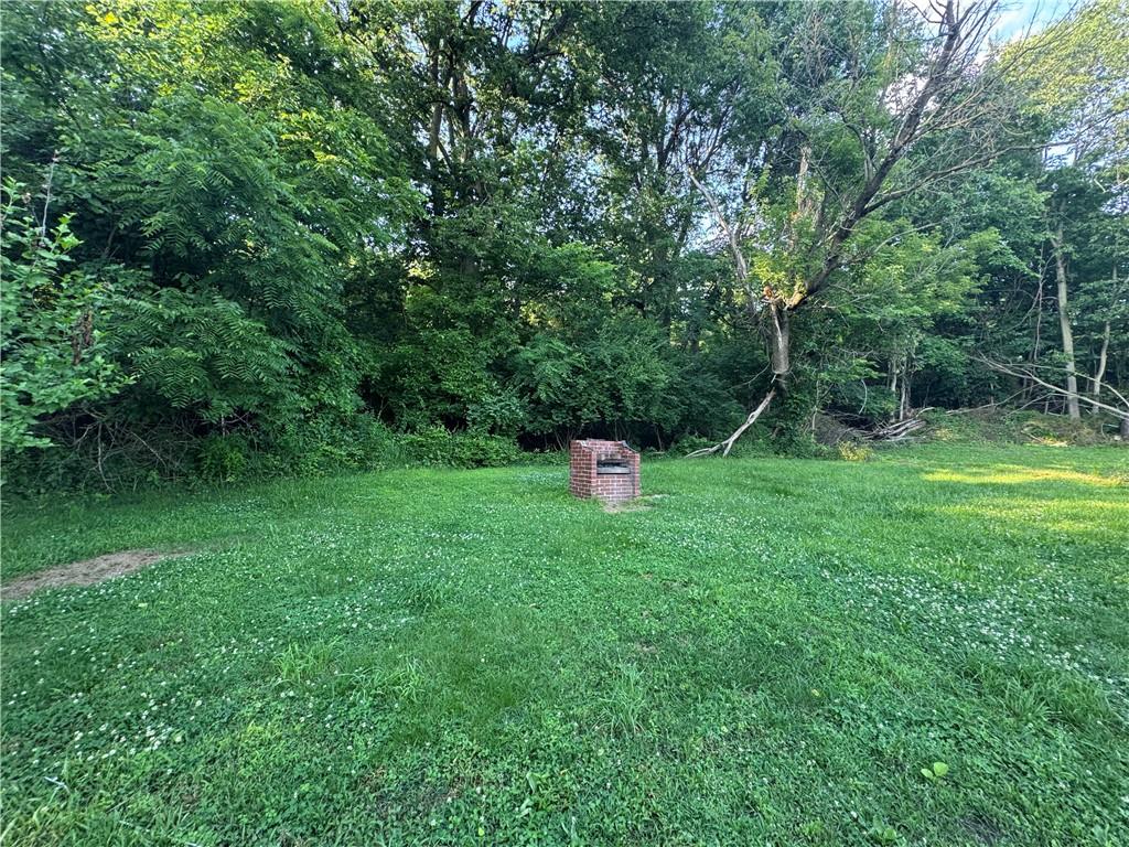 38 Greenhill Road Belle Vernon, PA 15012 - Photo 4 of 36