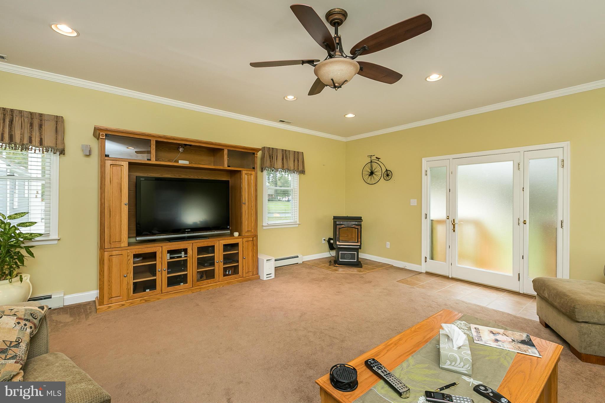 1614 Middleborough Road Baltimore, MD 21221 - Photo 1 of 26 Family Room