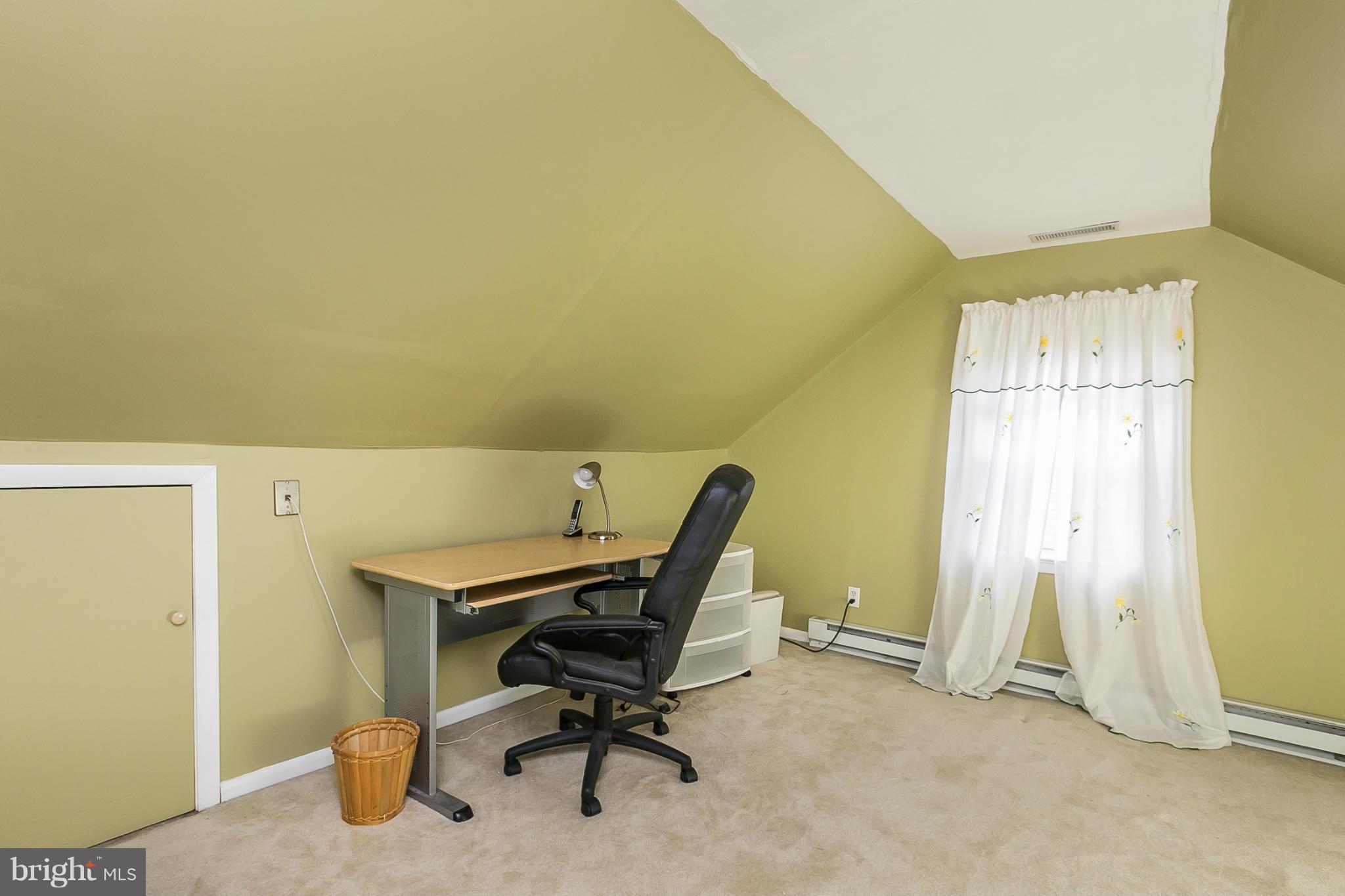 1614 Middleborough Road Baltimore, MD 21221 - Photo 14 of 26 Bedroom