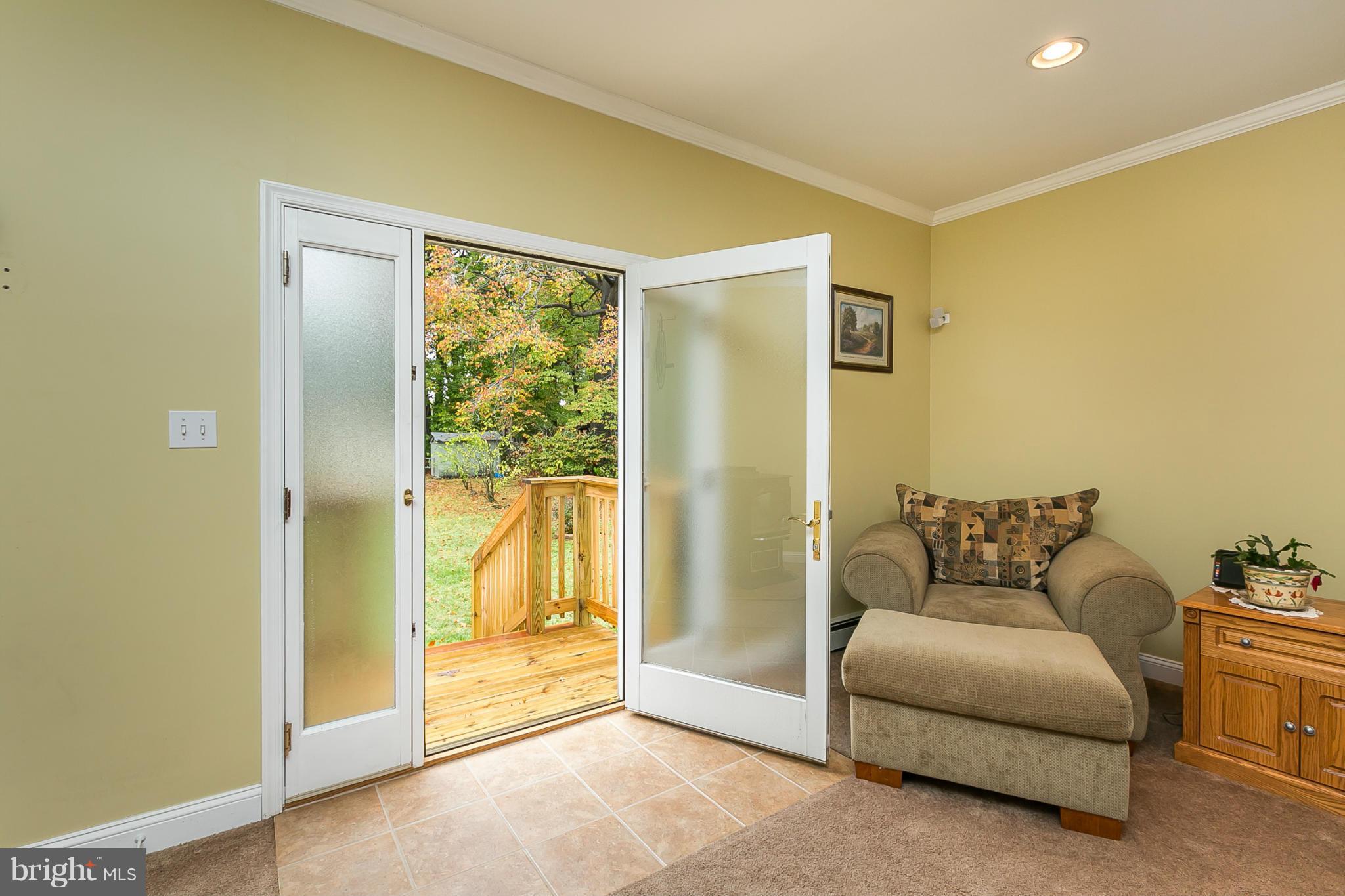 1614 Middleborough Road Baltimore, MD 21221 - Photo 3 of 26 Family Room