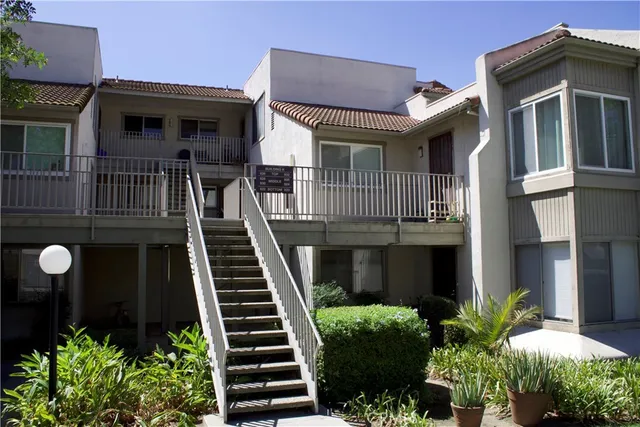 $479,000 | 826 Cinnamon Lane, Duarte, CA 91010