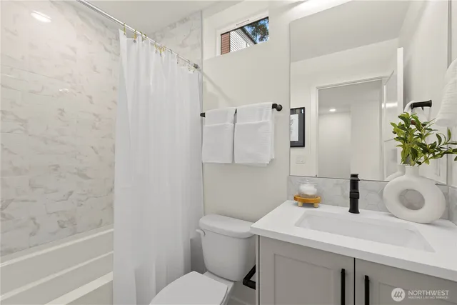 $1,038,000 | 6546 A Latona Avenue Northeast, Seattle, WA 98115