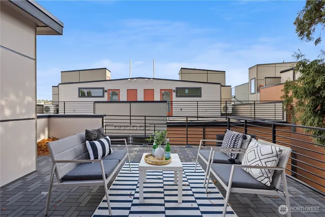 $1,038,000 | 6546 A Latona Avenue Northeast, Seattle, WA 98115