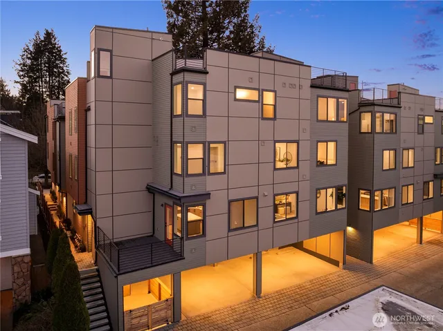 $1,038,000 | 6546 A Latona Avenue Northeast, Seattle, WA 98115