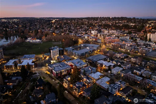 $1,038,000 | 6546 A Latona Avenue Northeast, Seattle, WA 98115