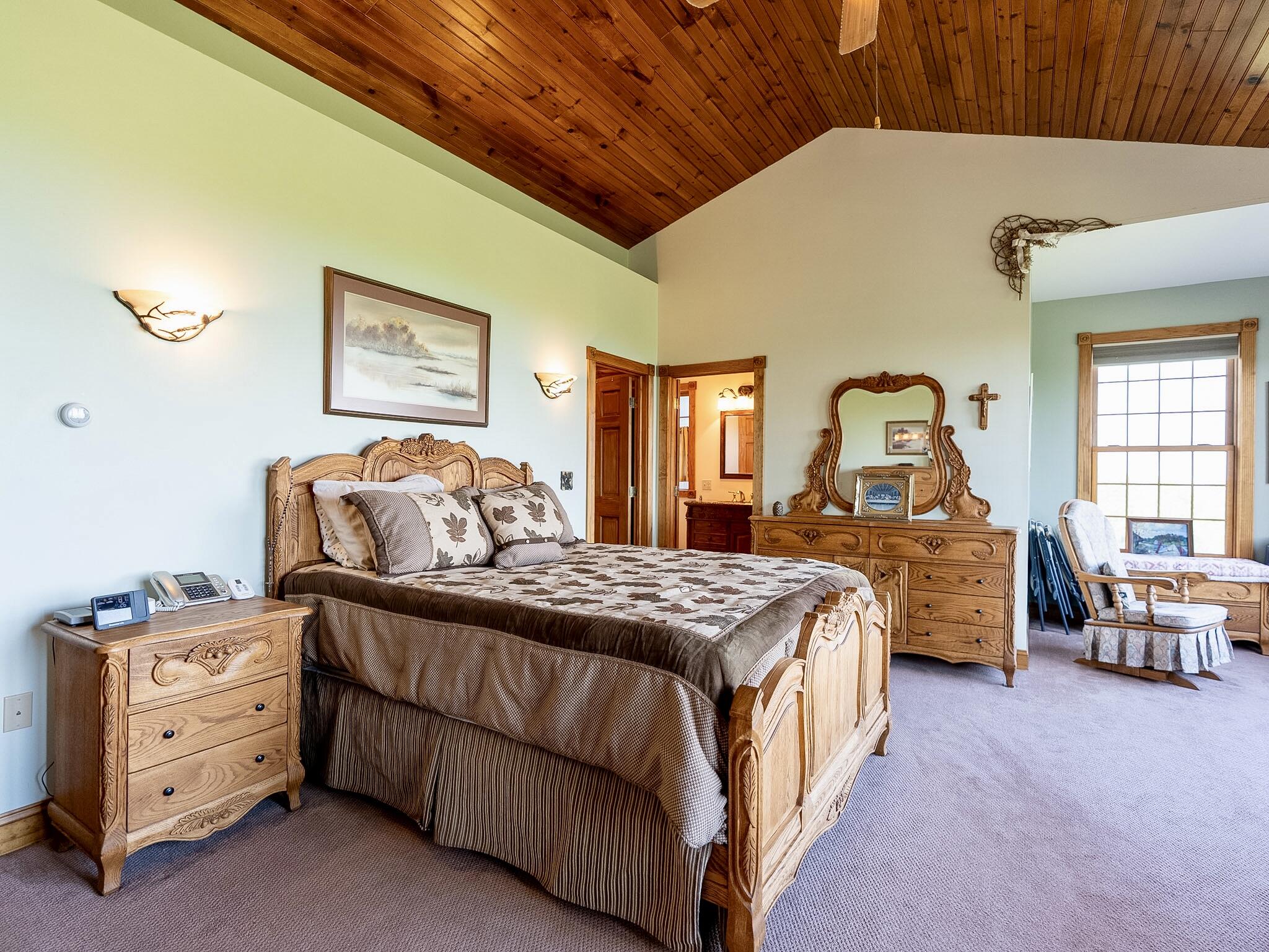 285 Agnew Road Morrisonville, NY 12962 - Photo 20 of 40