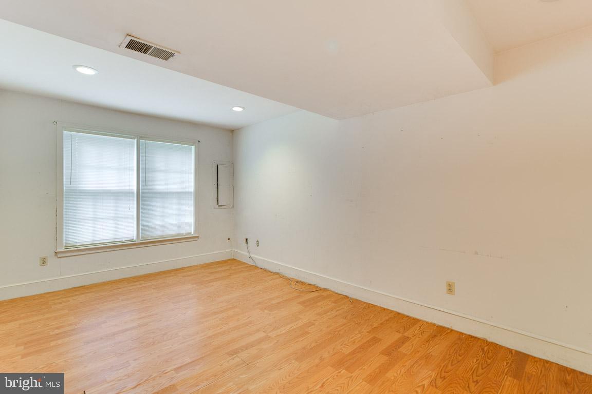 7819 Huntsman Boulevard Springfield, VA 22153 - Photo 34 of 40 Gallery Image 34