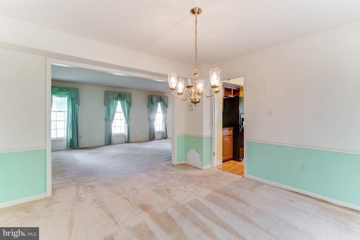 7819 Huntsman Boulevard Springfield, VA 22153 - Photo 8 of 40 Gallery Image 8