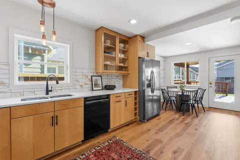 $900,000 | 5509 Avenue F, Austin, TX 78751