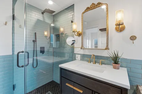 $900,000 | 5509 Avenue F, Austin, TX 78751