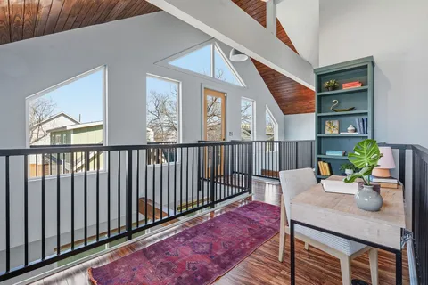 $900,000 | 5509 Avenue F, Austin, TX 78751