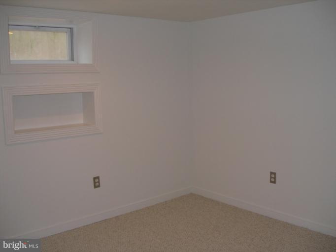 7110 Highland Street Springfield, VA 22150 - Photo 15 of 28 Interior (General)