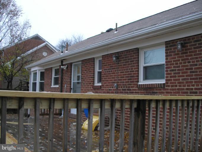 7110 Highland Street Springfield, VA 22150 - Photo 27 of 28 Exterior (Rear)