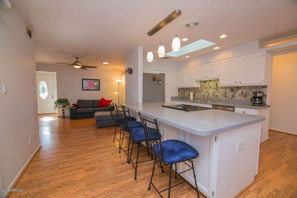 1308 West Lawrence Road Phoenix, AZ 85013 - Photo 13 of 42 26