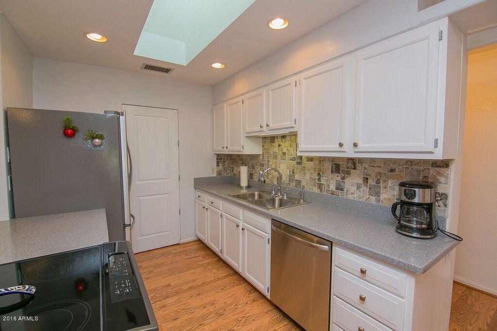1308 West Lawrence Road Phoenix, AZ 85013 - Photo 15 of 42 31 - Copy