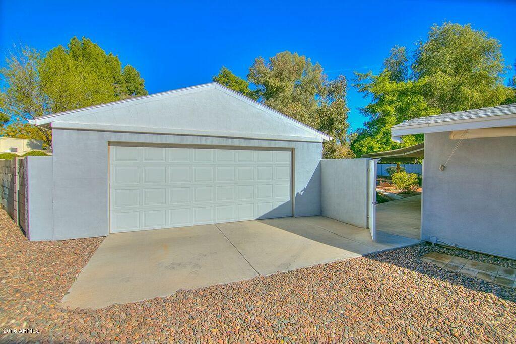 1308 West Lawrence Road Phoenix, AZ 85013 - Photo 3 of 42 5