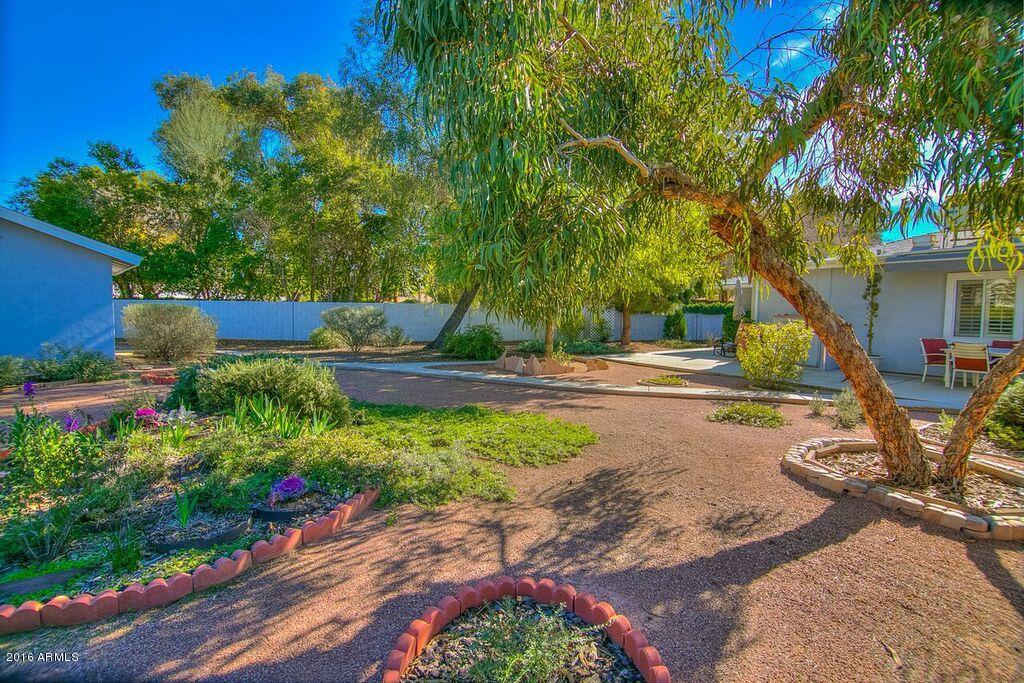 1308 West Lawrence Road Phoenix, AZ 85013 - Photo 38 of 42 14
