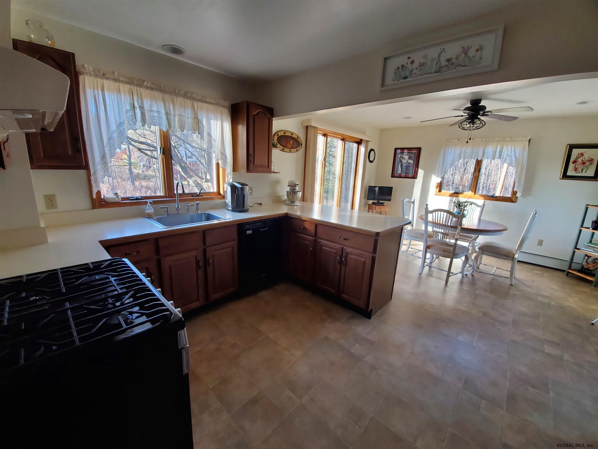 172 Gailor Road Wilton, NY 12831 - Photo 9 of 38 Photo 9