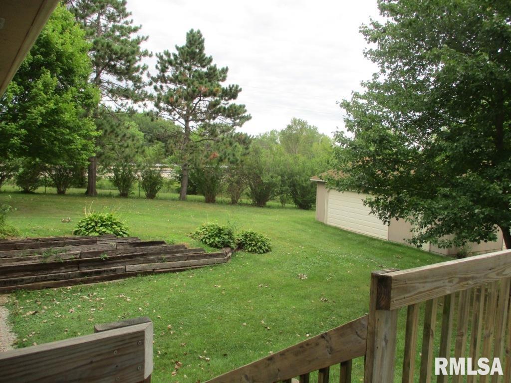 9215 Ridgewood Road Rock Island, IL 61201 - Photo 27 of 39 Gallery Image 27