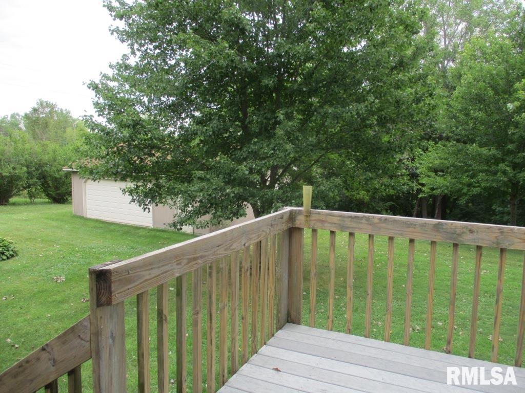 9215 Ridgewood Road Rock Island, IL 61201 - Photo 28 of 39 Gallery Image 28