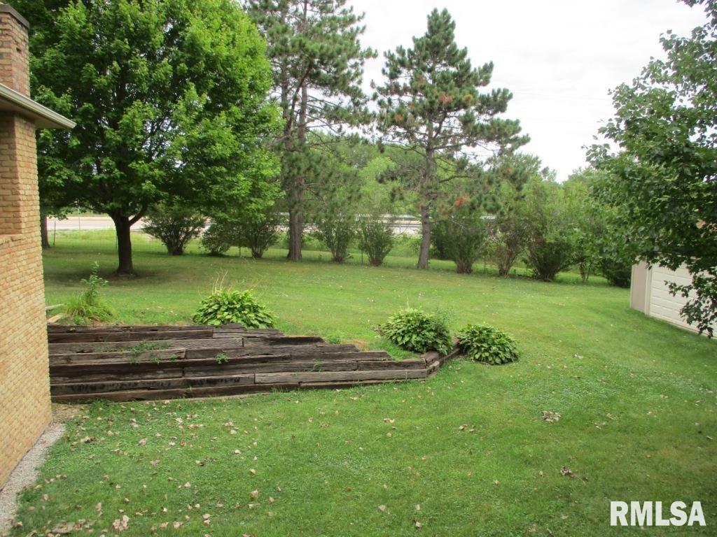 9215 Ridgewood Road Rock Island, IL 61201 - Photo 32 of 39 Gallery Image 32