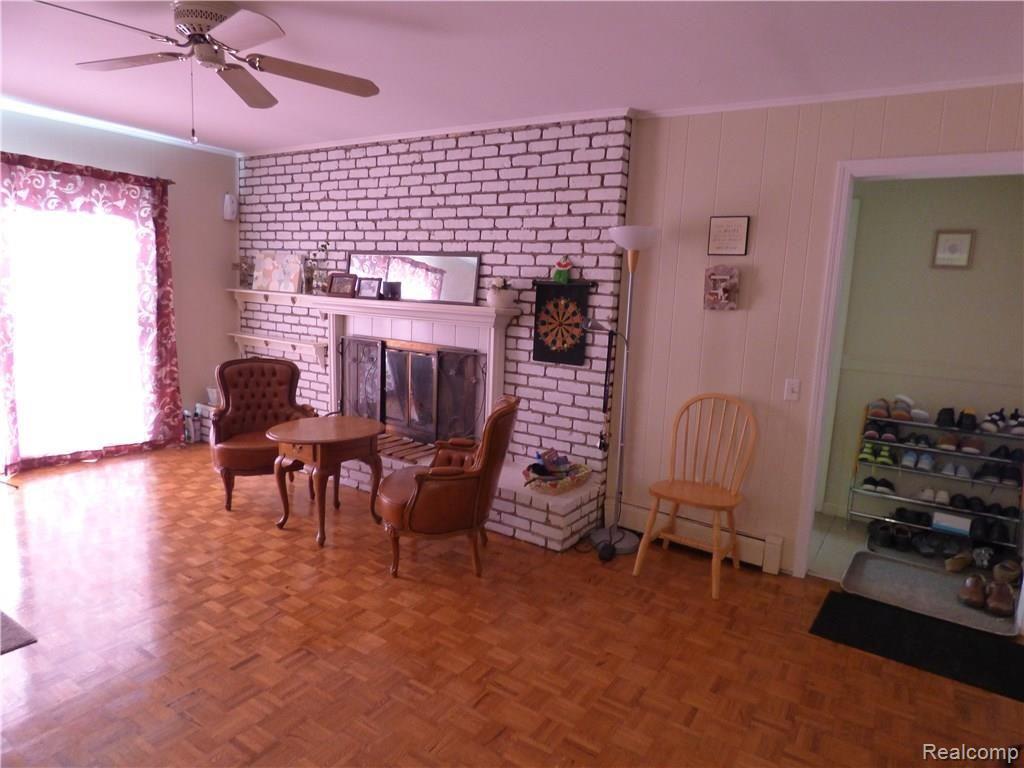1870 Decker Road Walled Lake, MI 48390 - Photo 5 of 60 P1000248.JPG