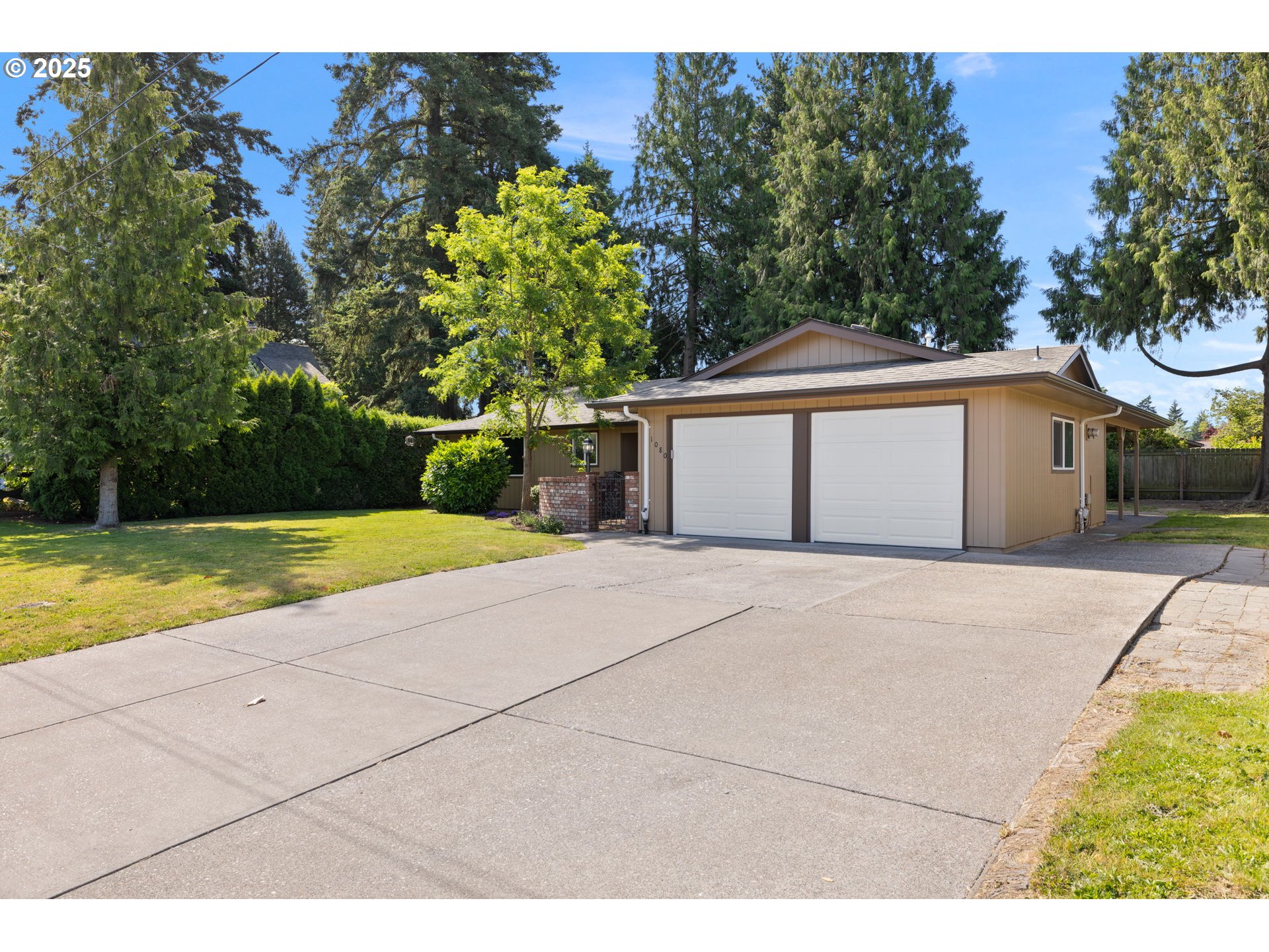 1080 Lockhaven Drive North Keizer, OR 97303 - Photo 2 of 31