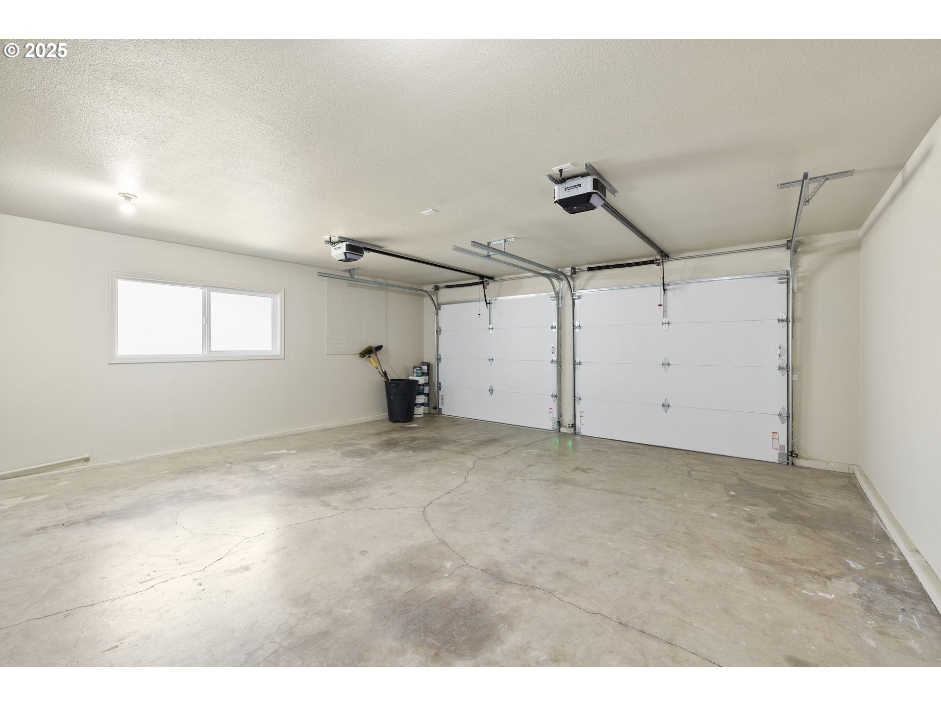 1080 Lockhaven Drive North Keizer, OR 97303 - Photo 24 of 31