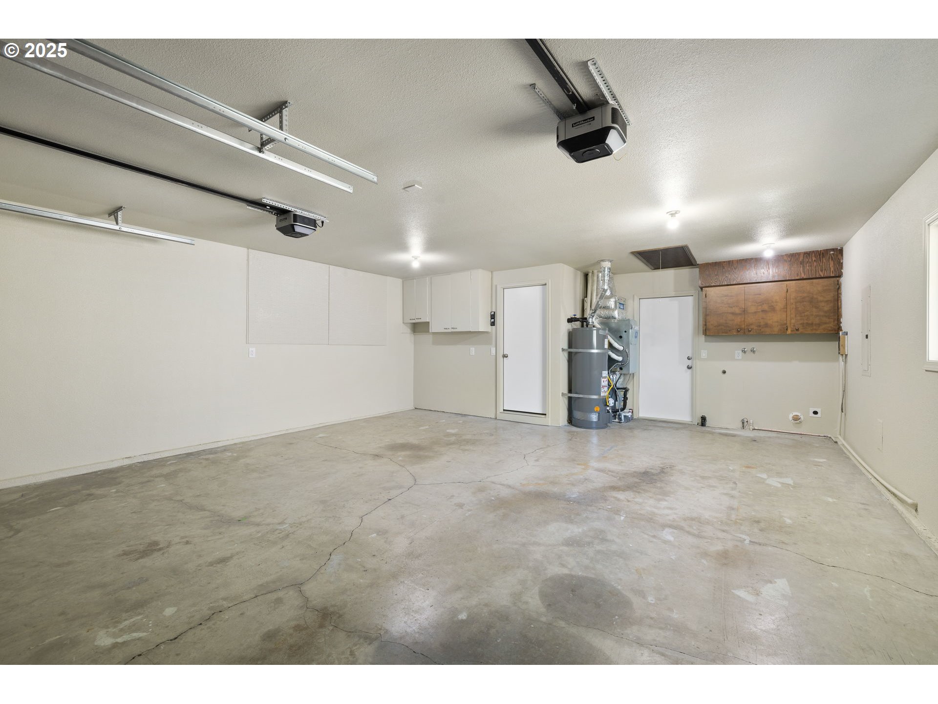 1080 Lockhaven Drive North Keizer, OR 97303 - Photo 25 of 31