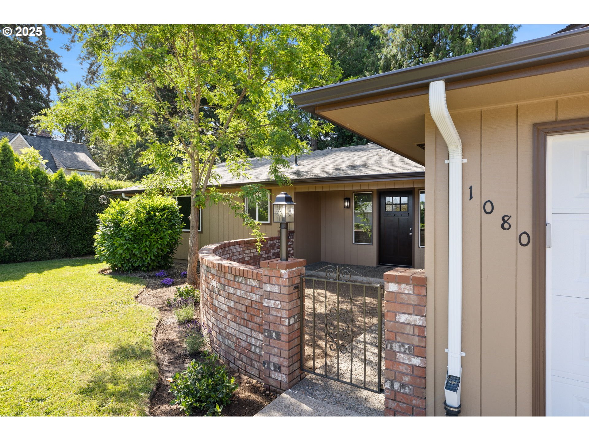 1080 Lockhaven Drive North Keizer, OR 97303 - Photo 4 of 31