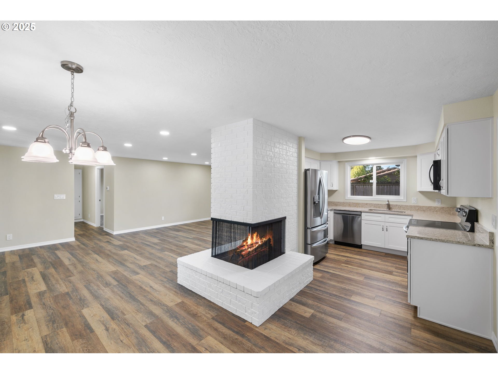 1080 Lockhaven Drive North Keizer, OR 97303 - Photo 10 of 31