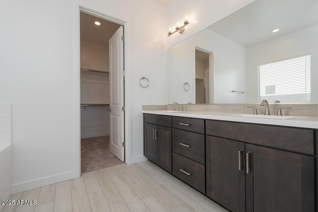 2333 Foremaster Road San Tan Valley, AZ 85140 - Photo 10 of 19 Tri Pointe Soleo 512 - Primary Bathroom