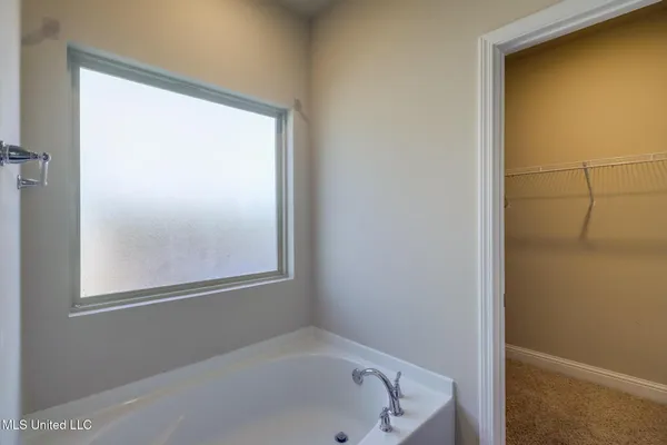 $2,395 | 15587 Ollie Lane, Biloxi, MS 39532