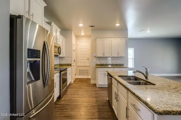 $2,395 | 15587 Ollie Lane, Biloxi, MS 39532