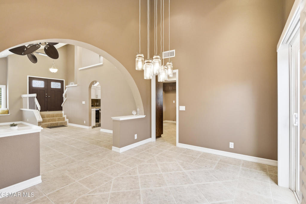 2058 Coleman Court Simi Valley, CA 93063 - Photo 17 of 60