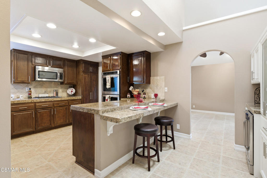 2058 Coleman Court Simi Valley, CA 93063 - Photo 19 of 60