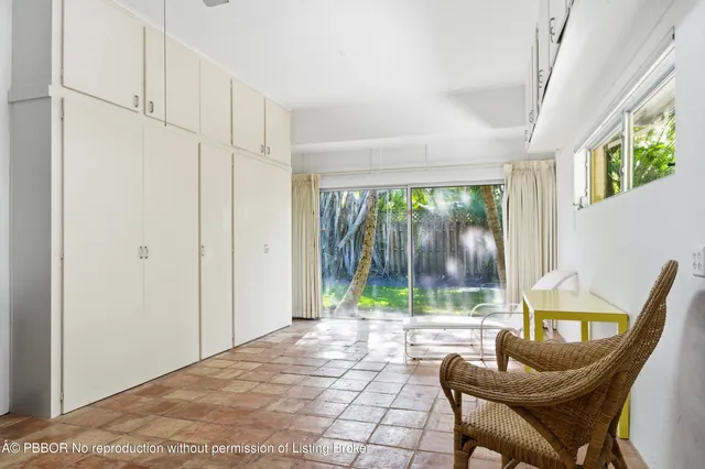 $9,295,000 | 110 Merrain Road, Palm Beach, FL 33480